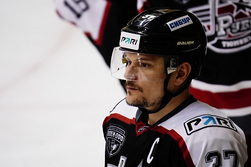 Клубы ВХЛ смогут иметь в составе больше возрастных игроков