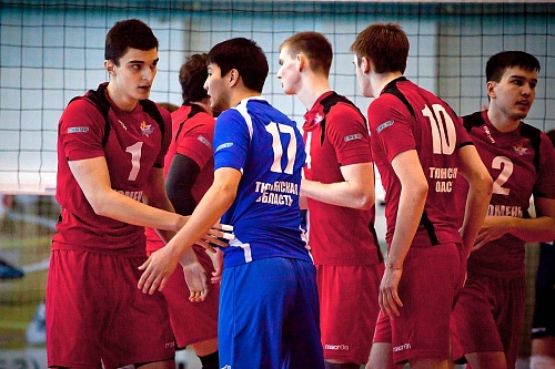 Волейболисты «Тюмени» посетили Уват