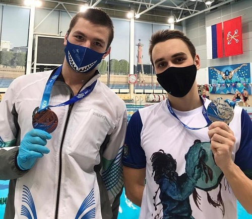 В питерском бассейне выиграли еще три медали