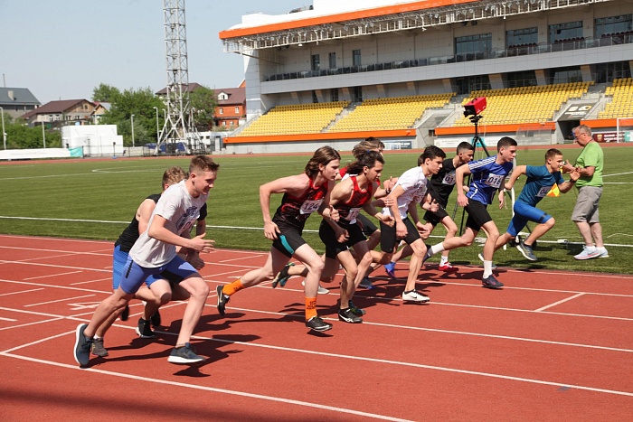 В жару сражались за призы «королевы спорта»
