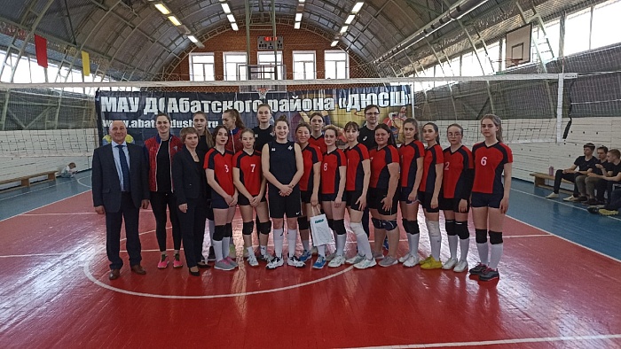 Волейболистки «Тюмени» проводят серию мастер-классов в разных районах области