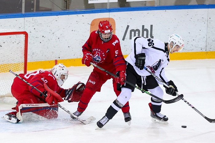 Хоккейный клуб «Тюменский Легион» победил в Ярославле!