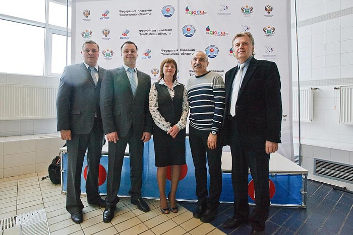 Михаил Паутов слева