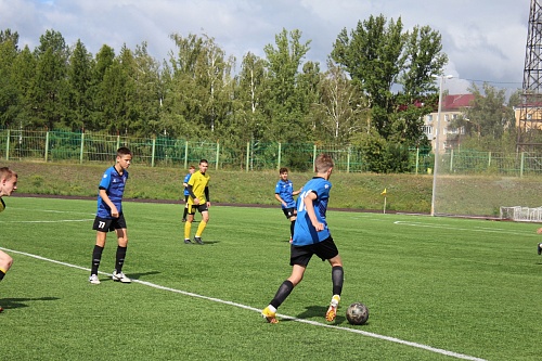 Юные тоболяки и футболисты тюменского «Юпитера» побеждают в Омске