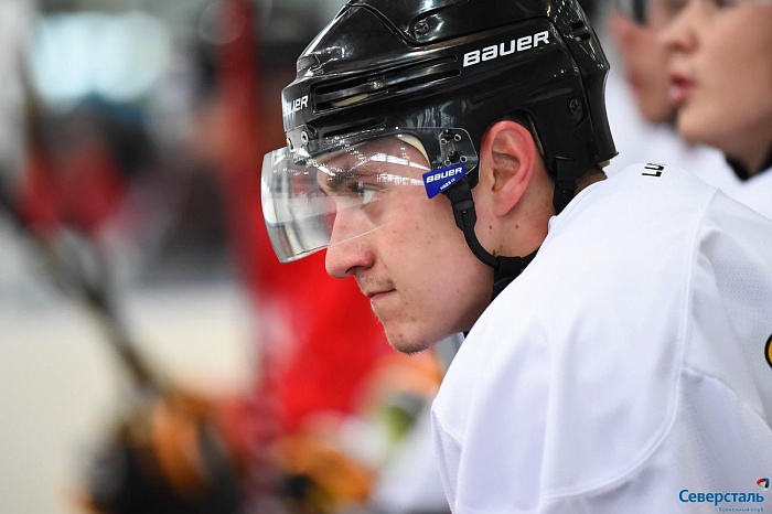 Сергей Лапин забросил четыре шайбы за «Звезду»