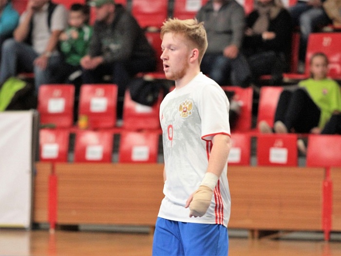 «Сибиряк» продолжает нести потери…