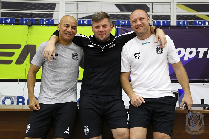 Афранио, Денис Абышев и Сергей Чухрий принесли волевую победу «Россару»