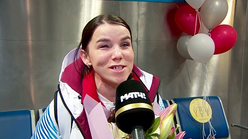 Им не дали выступить в Токио, но они всё равно - герои. Тюменские паралимпийцы вернулись домой