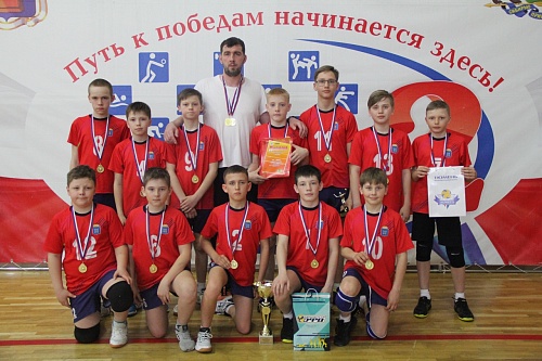 Заводоуковские волейболисты выиграли первенство УрФО!
