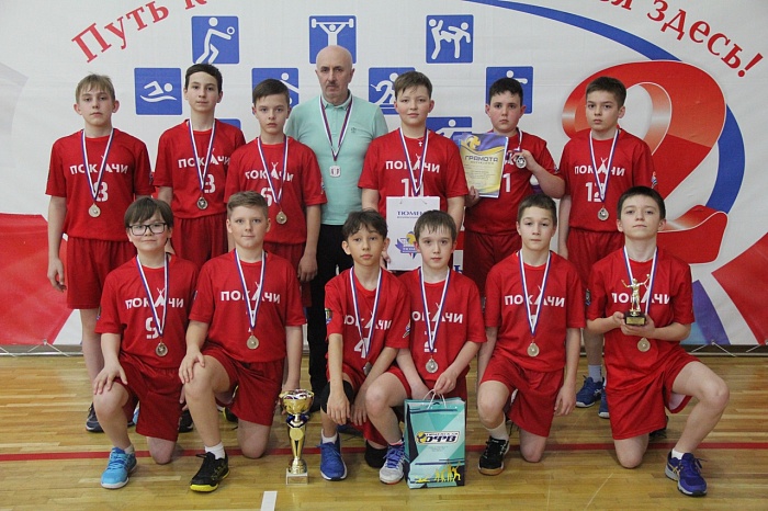 Заводоуковские волейболисты выиграли первенство УрФО!