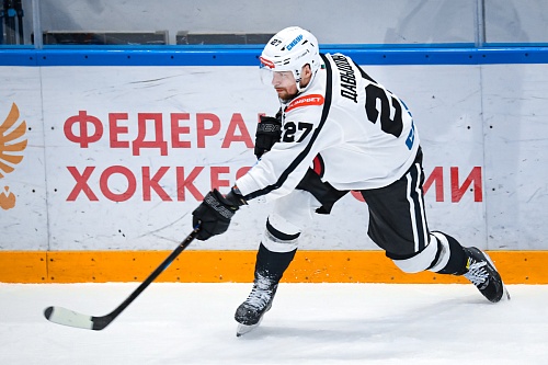 Игрок хоккейного клуба «Рубин» Денис Давыдов: «За поражение могу кинуть камень в свой огород»