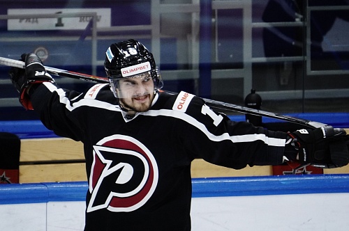 Хоккейный клуб «Рубин» проведёт матч со злыми «лётчиками» в Самаре