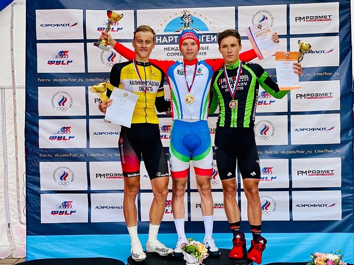 Тюменцы Пётр Рикунов и Александр Березняк выиграли групповые гонки на международном турнире в Адыгее