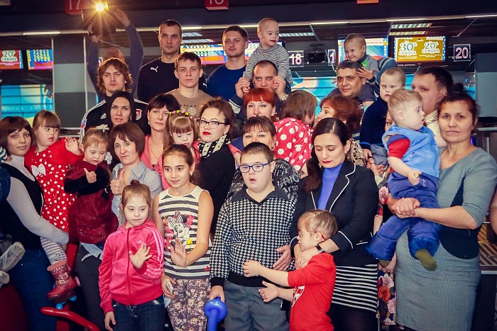 Игроки ХК «Рубин» в гостях у организации «Солнечный луч»