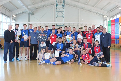 Чемпион оформил золотой хет-трик