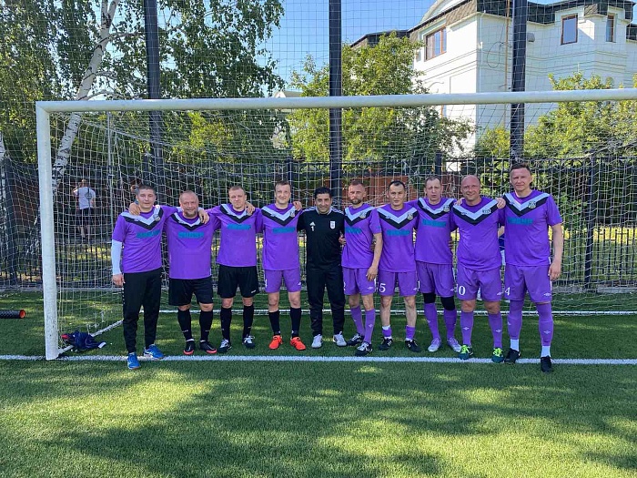 Звиад Купатадзе сделал «сухарь» в матче чемпионата Тюменской области по футболу среди ветеранов