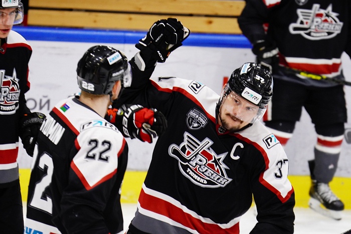 Важный матч хоккейного клуба «Рубин» из Красноярска смотрите на «Тюменском времени»!