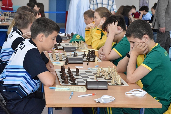 На старте разгромили южный квартет