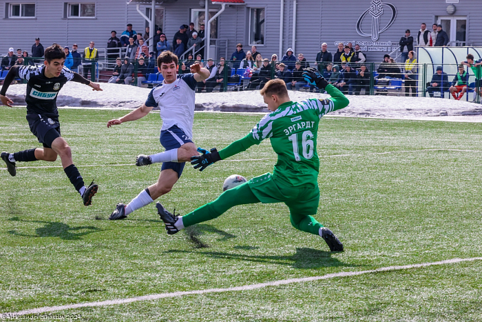 «Тюмень-2» уступила омичам, а ФК «Металлург» из Аши обыграл уфимскую команду