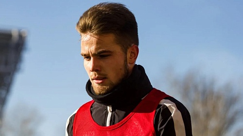 Полузащитник футбольного клуба «Тюмень» Виталий Шитов: «Думаю, что нам по силам забрать победу в матче с «Аланией»