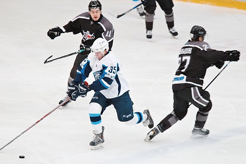Чемпионат ВХЛ. «Рубин» - «Буран» (Воронеж) - 0:2. 7 ноября.