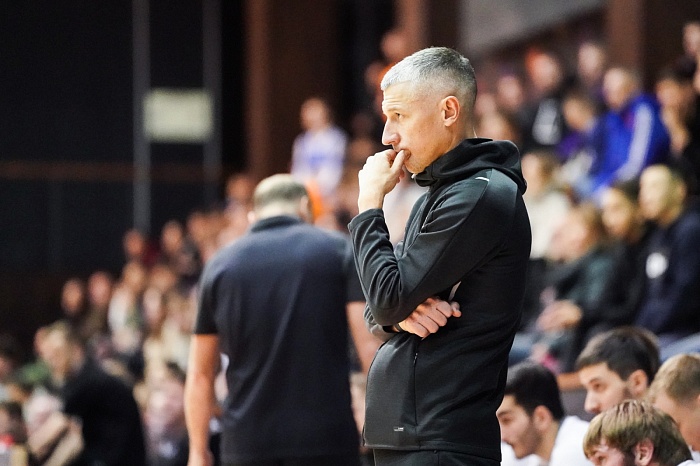 Наставник мини-футбольного клуба «Тюмень» Максим Горбунов: «Было бы совсем плохо, если бы после разговора в перерыве расслабились и ещё получили с десяток голов»