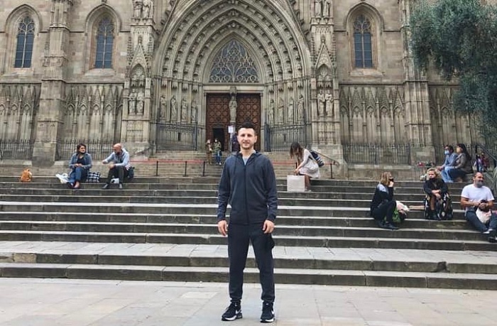 Сергей Крыкун: «Гулять нам можно, но только рядом с отелем»