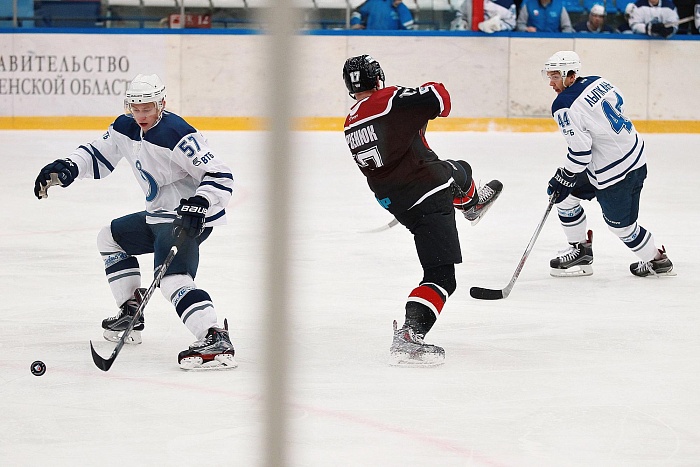 Фото Владимира ОГНЁВА