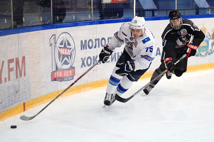 Тюменцы уступили в Астане