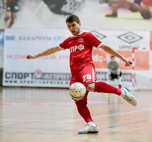 Коммунисты верят в «золотую» молодежь