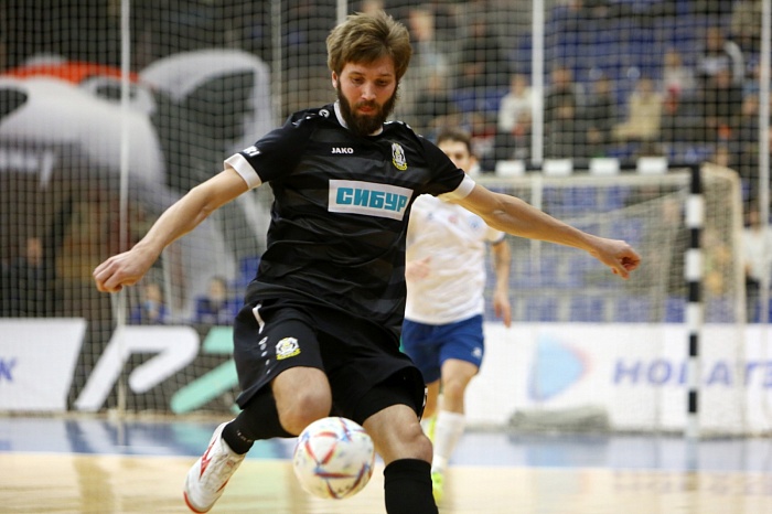 Нападающий мини-футбольного клуба «Тюмень» Андрей Батырев: «Гол Камы раскрепостил нашу команду»