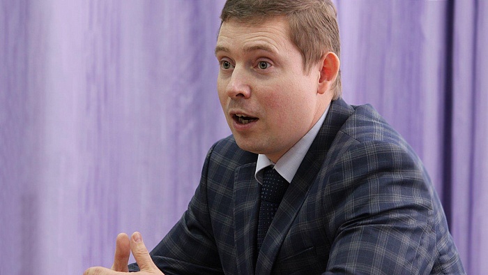 Начальник отдела организации работы по месту жительства городского департамента по спорту и молодёжной политике Алексей Яковлев. Фото Антона САКЕРИНА