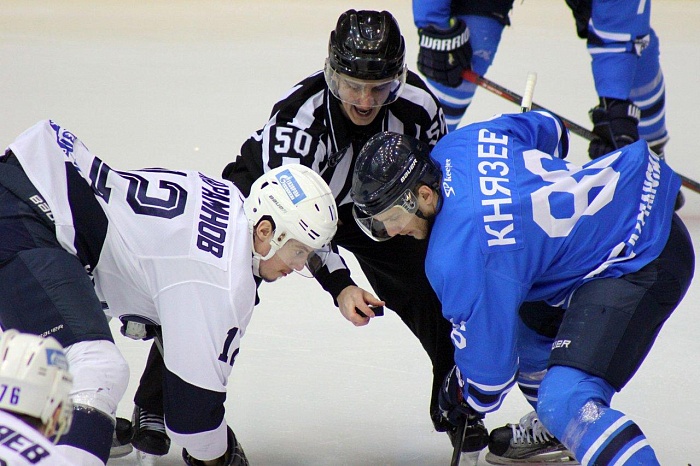 Плей-офф высшей лиги грозит питерский финал