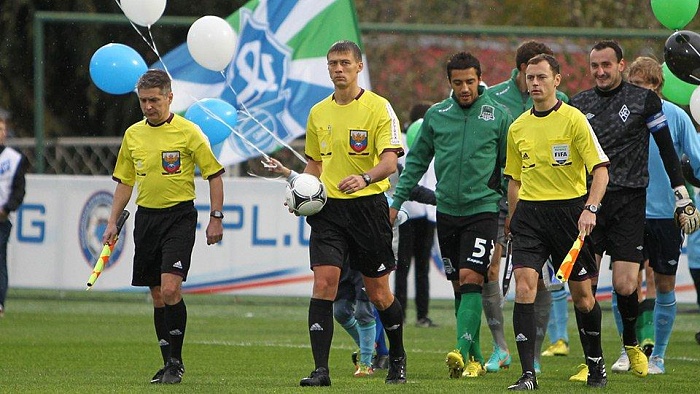 Сибиряков и «тигров» рассудит питерский рефери