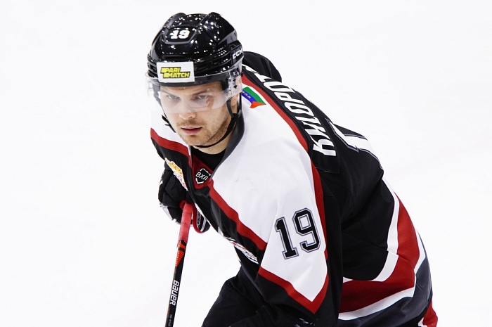 Автор «золотого» гола ХК «Рубин» в финале плей-офф ВХЛ Вадим Хлопотов: «Всё на автомате, отдали, бросил – забил»