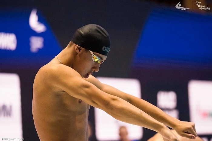 Александр Михайлов замкнул шестёрку сильнейших на чемпионате России в Казани