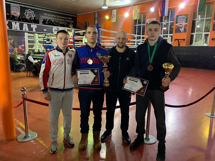 В Грозном тюменцы боксировали грозно