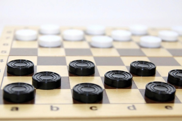 В Тюмени поспорят за областные награды в русских шашках