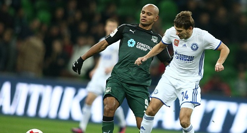 Игорь Коронов: «Надеюсь много отдавать и забивать»