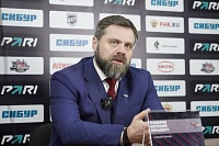 Главный тренер хоккейного клуба «Омские Крылья» Евгений Фёдоров: «Даём фору сопернику, а потом героически отыгрываемся»