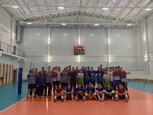 Сыграли с российскими сборниками