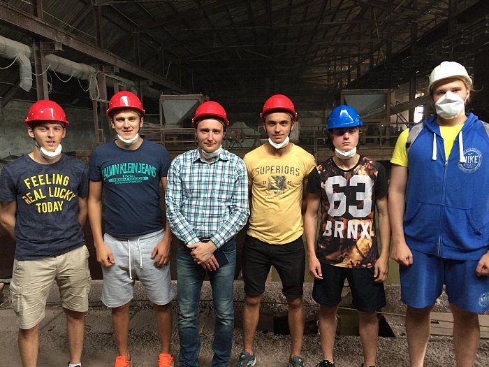 После экскурсии вратари стали серьезными…