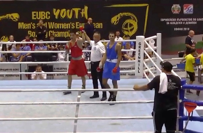 В финале сойдутся Захаров и Захарьев