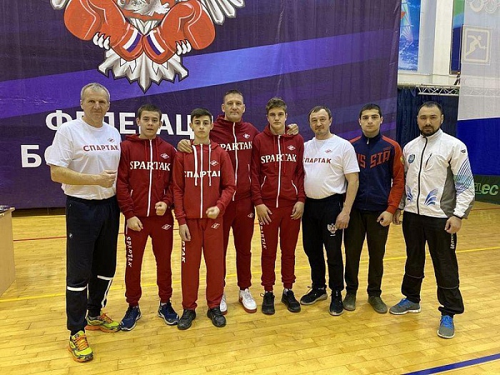 На ринге Анапы пробились к бронзе