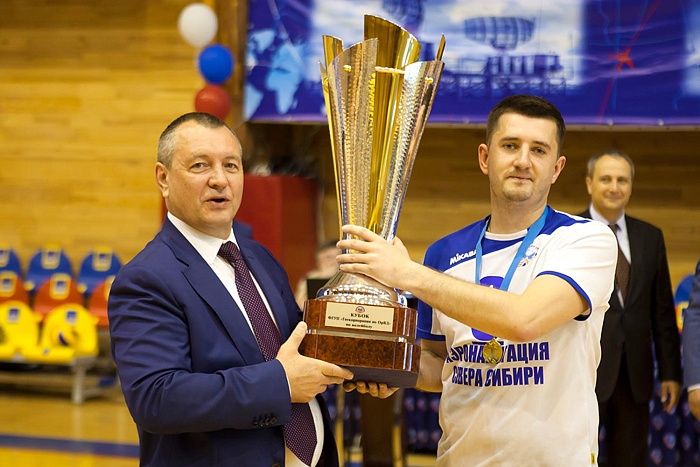 Фото Александра ЗЫРЯНОВА