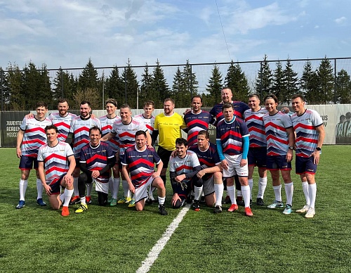 Звёзды футбола обыграли команду лыжников и биатлонистов в благотворительном матче