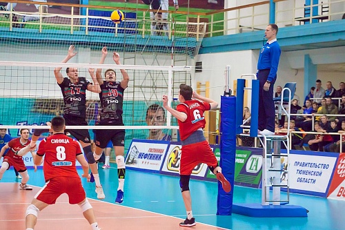 Сибиряки сыграют с « Магниткой»  (ВИДЕОТРАНСЛЯЦИЯ)