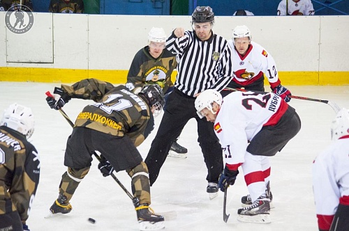 «Генерал-Хоккей» получил девять шайб от сельской команды