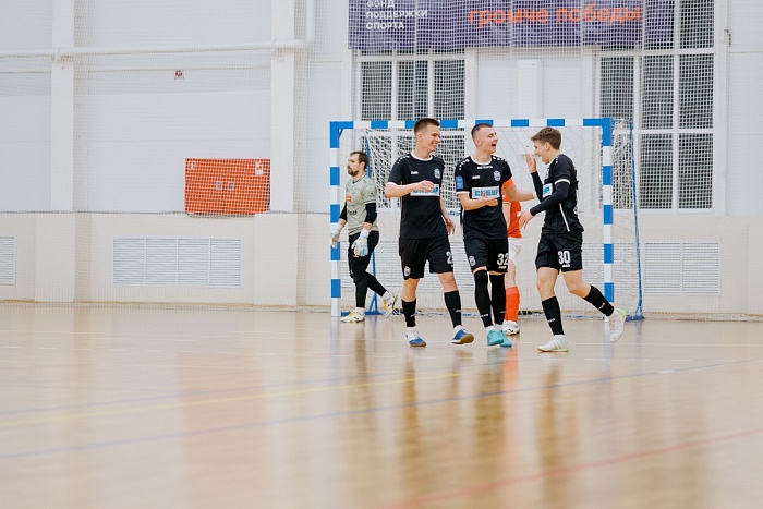 Чемпионат России. Высшая лига. Зона "Восток". "Южный Урал" - "Тюмень-дубль"