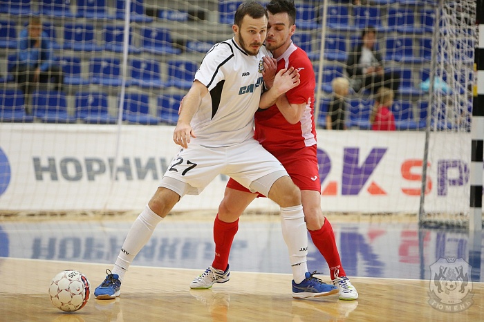 Хет-трики Ивана Бахура и Александра Марфенко принесли успех банкирам